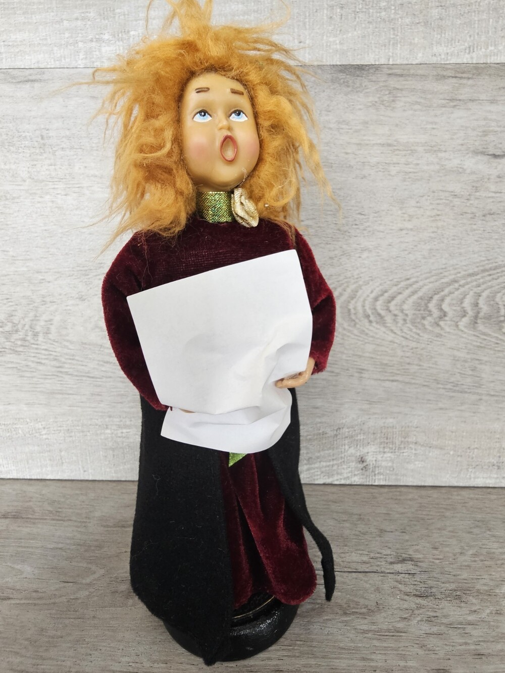 Vintage Christmas Caroler Dolls Villager 9" Alyssa The 2nd Soprano